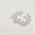 Ear cuff a forma di C in colore argento con zirconi taglio marquise e design a raggiera - ES2313-1 Orecchini in zircone bianco