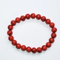 Bracciale di perline di turchese sintetico rosso da 8mm con venature nere su sfondo bianco - Turchese Rosso