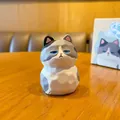 Modern geometric resin grumpy cat figurine with blue eyes in tricolor grey and white - Wood Carving Style Small - Blue and White Cat