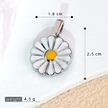 Daisy pendant with white enamel petals and gold center, 2.5 cm height, weights 4.5 g - SMP54309-Silver Enamel Daisy Pendant