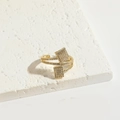 Gothische gouden open ring met dubbele banden en fonkelende vierkante pave-accenten - Vierkante Zirconia (ES2757-2)