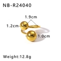 Detailansicht des 18K vergoldeten Edelstahlrings mit Doppelperle und Größenangaben - US 8 / Doppelkugel Offener Stil (NB-R24040)
