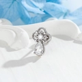 Clou d'oreille fleur argentée avec gemme ronde scintillante et zircon en forme de larme - Pièce Unique / Style Blanc (A1050-1#Blanc)