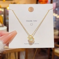 Goldene Titanstahl-Halskette mit hohlem Würfel-Anhänger und funkelndem klarem Kristall - Hohlwürfel-Stil (X045) / 18K-Gold / Gold