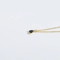 Minimalist gold chain necklace with a black waterdrop-shaped gemstone pendant - Black (Gold) (XL3412)