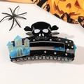 Dettaglio del fermaglio per capelli Halloween con teschio e casa stregata in marmo - Stile Castello con Teschio (Castello con Teschio Quadrato PVC-Blu Mare)