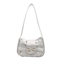 Borsa a spalla argento metallizzato con un elegante grande fiocco 3D di tendenza - Argento