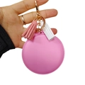 Porte-clés miroir pliant macaron rose avec pompons et fermoir doré chic - Rose avec pompons