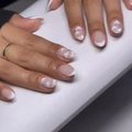 Kurze spitze Kunstnägel mit weißem Wolken-Design und schlichtem French-Stil - Französischer Wolken Stern Stil Mit Kleber (Y-181)