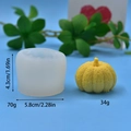 Especificaciones de tamaño para molde de silicona de calabaza con textura realista - Calabaza Mediana