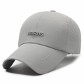 Berretto da baseball grigio asciugatura rapida con ricamo NARAS e fori di ventilazione laser - Regolabile / Grigio chiaro