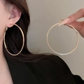 Orecchini a cerchio tondi dorati minimalisti da donna con stile geometrico circolare - Cerchio Grande Sottile / Oro