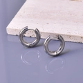 Orecchini a cerchio in acciaio inossidabile lucido su superficie viola riflettente - Esterno 20MM Interno 12MM Larghezza 4MM / Argento