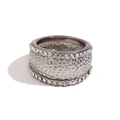 Vintage silver hammered texture wide band ring with sparkling crystal borders - US 6 / Steel