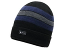 Berretto invernale in maglia con strisce jacquard nero, blu, grigio e toppa sport - Elastico 56-60cm / Blu