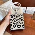 Mini sac en maille léopard blanc crème avec poignées rondes et fermoir pierre bleue - Imprimé Léopard Beige (Sac de Téléphone)