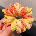 Élastiques à cheveux orange, jaune et beige en tissu éponge texturé et doux - Orange Bord Festonné (1 Paquet de 50)