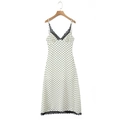 Elegante abito bianco a pois con pizzo nero sullo scollo a V e spalline sottili - Taglia S / Pois Bianchi