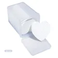 Macro di dischetti struccanti goffrati a forma di cuore in una scatola di plastica chiara - 200 Pezzi Forma Cuore Scatola Bianca / Bianco