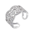 Macro d'une bague fleur évidée en argent avec pétales ciselés et zircons incrustés - VJ644 Floral Ajouré / Or blanc