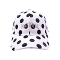 Cappellino da baseball bianco a pois neri con ricamo dorato Natural sulla parte anteriore - Stile Ricamato a Pois Bianchi / Bianco