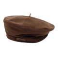 Béret rétro en laine marron pour femme avec étiquette en cuir sur fond blanc uni - M (56-58cm) / café