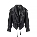 Détails d'une veste en similicuir noir pour femme avec ceinture et brides d'épaules - S / Noir