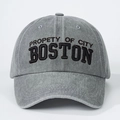 Casquette de baseball grise délavée vintage avec broderie Boston noire sur le front - Taille unique / Gris