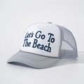 Cappellino trucker grigio e bianco con ricamo Let's Go To The Beach in azzurro - Taglia unica / Grigio