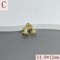 Nahaufnahme des goldenen Doppelglocken-Anhängers 14,8x12mm für die Schmuckherstellung - Doppelglocken