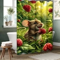 Wasserdichter Duschvorhang aus Polyester mit süßer Maus und Himbeerwald-Illustration - Maus & Himbeere
