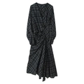 Modisches schwarz-weißes Karo-Kleid mit V-Ausschnitt, langen Ärmeln und Taillenknoten - XS / Schwarz-weiß kariert