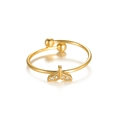 Verstellbarer goldener Edelstahlring mit glitzerndem Walflossen-Anhänger und Kristallen - Gold-Fischschwanz Stil