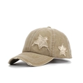 Khaki gewassen vintage honkbalpet met twee pailletten sterren en gerafelde randen - Khaki