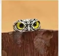 Retro 925 silver owl ring with striking yellow eyes and detailed feather texture - Yellow