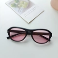 Retro-Sonnenbrille mit schwarzem Rahmen und rosa Gläsern für einen eleganten Vintage-Look - Schwarz Rosa