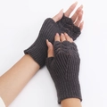 Dunkelgraue Strickhandschuhe ohne Finger mit hohlem Muster und geripptem Design - Dunkelgrau