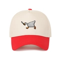 Two-tone baseball cap with goose holding a knife embroidery in cream and red - Off-white and Red