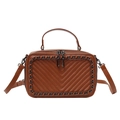 Sac bandoulière matelassé marron avec motif en V, poignée et détails de chaîne sombres - Fauve