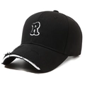 Casquette de baseball noire usée avec lettre R brodée en 3D et bords de visière effilochés - Noir