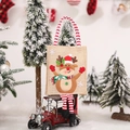 Weihnachts-Geschenkbeutel aus Jute mit niedlicher Elch-Stickerei und gestreiften Henkeln - Elch-Stil