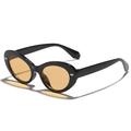 Retro zwarte cat-eye zonnebril met gele glazen en metalen klinknagel details - Zwart Frame Oranje Lens