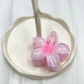 Pinza per capelli a forma di fiore di ciliegio in acrilico rosa per acconciature mare - 8cm / Rosa Pesca