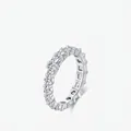 Eternity-Ring aus 925er Sterlingsilber mit funkelnden runden Zirkonia im Pavé-Schliff - US Größe 5 / 925er Silber