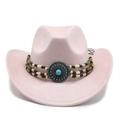 Détail du chapeau de cowboy en daim rose avec ruban perlé bohème et pierre turquoise - M (56-59cm) / Rose (Daim)