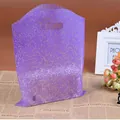 Purple plastic gift bag with lace floral pattern and wavy edge for retail packaging - 20x27cm / Purple Snowflake