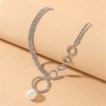 Collana di lusso argento con anelli geometrici in pavé di diamanti e un grande ciondolo di perla - Collana di Perle a Cerchio d'Argento