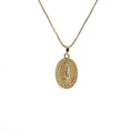 Nahaufnahme der goldenen Kette mit graviertem Our Lady of Guadalupe Anhänger und Zirkonia - 0247DL-Oval Geprägte Jungfrau Maria