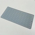 Graue Silikon-Abtropfmatte mit rutschfesten Rippen und Aufhängeloch für die Küche - Mittel (30x14.5cm) / Schlammgrau