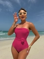 Chique rozerood strapless badpak uit één stuk met 3D-bloemaccent en vetersluiting detail - S / Rozerood